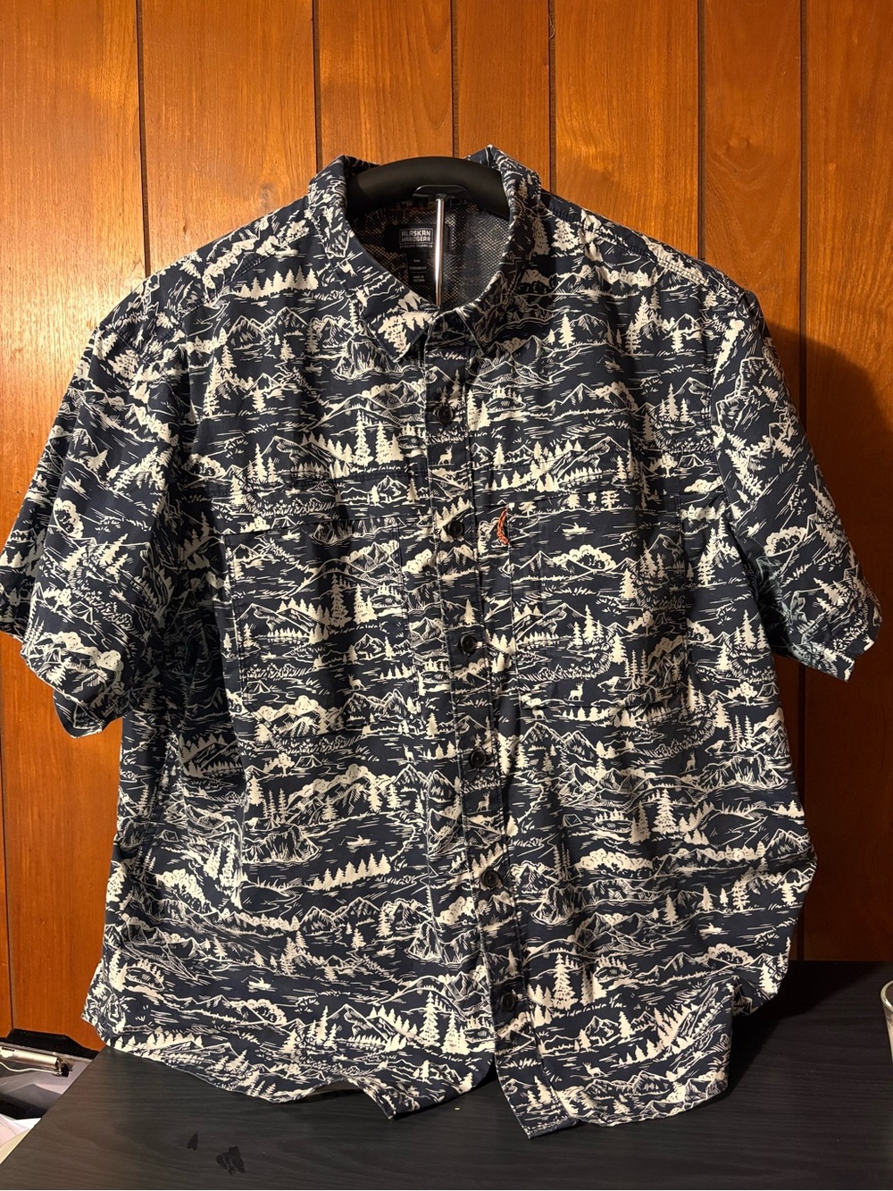 Men's Navy Scenic Print Short-Sleeve Button-Down Shirt